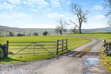 Throstlenest Farm Cottage (OC-T30971)