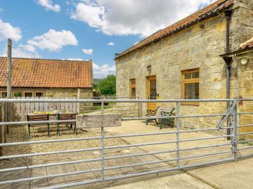 The Granary At Cross Holme Farm (OC-TGCHF)