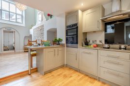 Kitchener Cottage