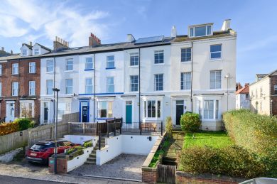 Holiday House - Whitby (OC-P32539)