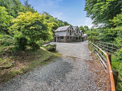 Heddon Valley Farmhouse (OC-89768) Heddon Valley Farmhouse (OC-89768)