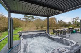 The Retreat - Arundel