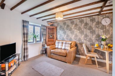 Honeysuckle Cottage - Whitby (OC-H30329)