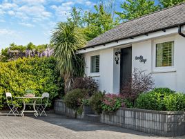Camellia Cottage In The Tamar Valley