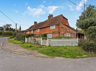 Corner Cottage - Pett (OC-94200) Corner Cottage - Pett (OC-94200)