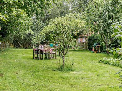 Garden Cottage - Breamore (OC-92985) Garden Cottage - Breamore (OC-92985)