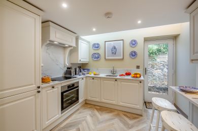 Crown Lane Cottage (OC-C33049)