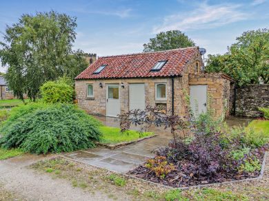 The Little Stable (OC-96309) The Little Stable (OC-96309)