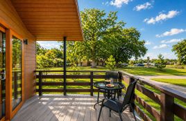 Pine Lodge