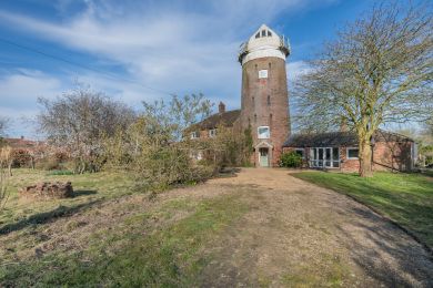 The Mill House (OC-M31068)
