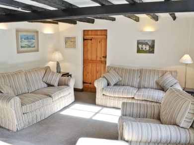 Oaks Farm Cottage (OC-O44833) Oaks Farm Cottage (OC-O44833)