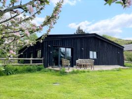 Old Henhouse Hideaway
