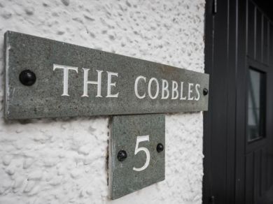 The Cobbles (OC-SZ472) The Cobbles (OC-SZ472)
