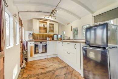 The Railway Carriage (OC-RAILCA)