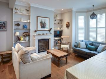 Little Chelsea Townhouse (OC-86520)