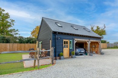 The Apple Barn (OC-A28248)