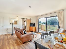 Nelson Lodge