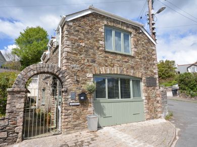 Olive Court Coach House (OC-49520)