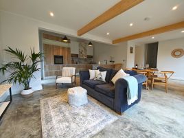The Tractor Shed - Godshill