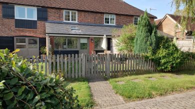 Middle Cottage - Chiddingly (OC-M31784)