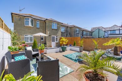 April Cottage - Sandown (OC-A30701)
