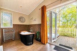Valentine Lodge