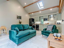 Marvel Cottage - Raven House