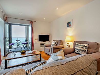 Porth Apartment (OC-41332) Porth Apartment (OC-41332)