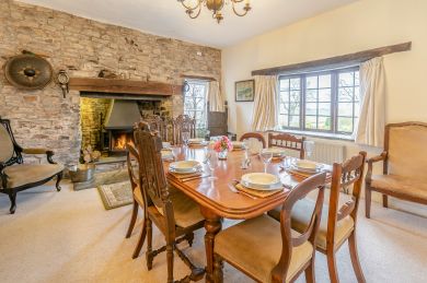 Boundstone Farmhouse (OC-B30981)