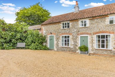 Rose Cottage at Mannington Hall (OC-R32335)