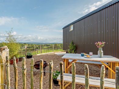 Bolstone View Shepherd Huts - Thwen (OC-93441)