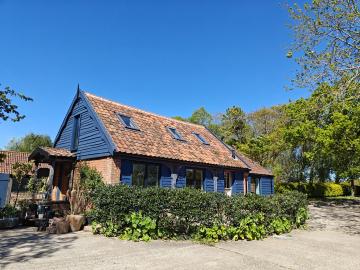 Seven Meadows Barn (OC-S42751)