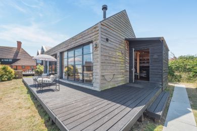 Log Cabin (OC-L44737) Log Cabin (OC-L44737)