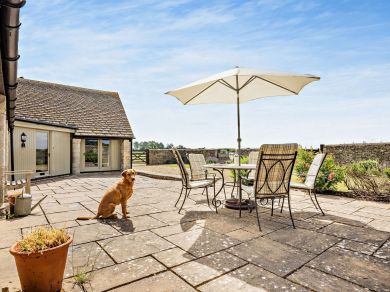Cotswolds- Clover Barn (OC-57686)