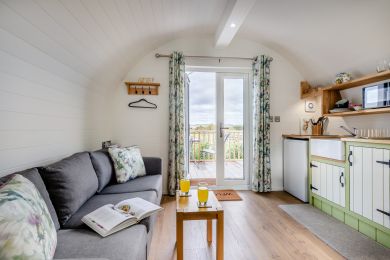 Rustic Retreats - Pod 2 (OC-R33958) Rustic Retreats - Pod 2 (OC-R33958)