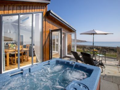 Rascarrel Bay Lodge 3 (OC-RASC3) Rascarrel Bay Lodge 3 (OC-RASC3)