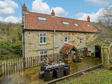 Cragg Cottage (OC-G0040)