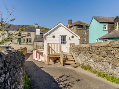 Captains Cabin At New Quay (OC-81502)
