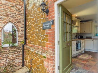 Gardeners Cottage Ingoldisthorpe (OC-KT074) Gardeners Cottage Ingoldisthorpe (OC-KT074)