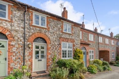 Rose Cottage (OC-R18323) Rose Cottage (OC-R18323)
