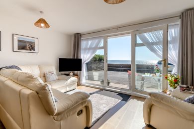 7 Beach Court (OC-PW9248)