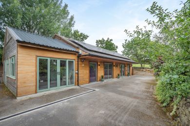 The Stables - Norwood (OC-96431) The Stables - Norwood (OC-96431)