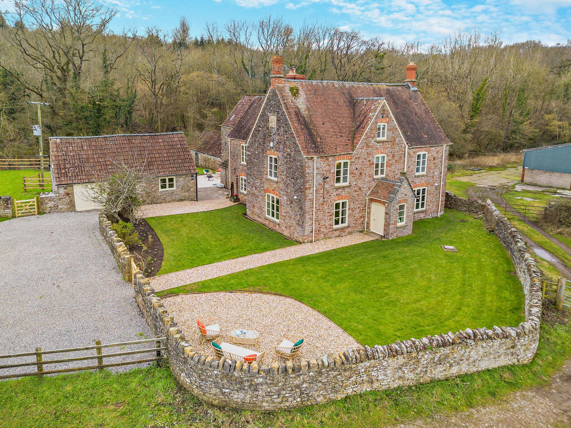 Tortworth Estate - Underwood Farmhouse