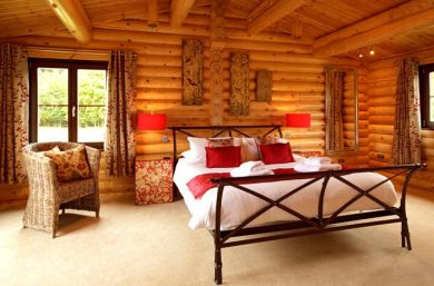 Larch Lodge (OC-L39024)