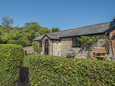 Milk Parlour Cottage (OC-IC085) Milk Parlour Cottage (OC-IC085)