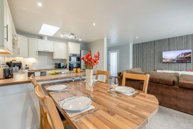 Tarka Retreat (OC-C46069) Tarka Retreat (OC-C46069)