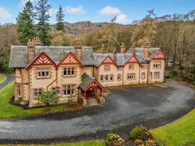 The Manor (OC-M34209) The Manor (OC-M34209)