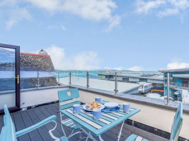 Ocean View - Brixham (OC-82808) Ocean View - Brixham (OC-82808)