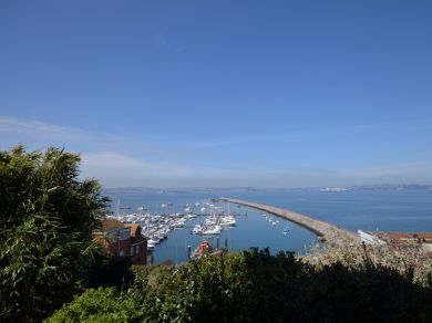 Breakwater (OC-BX034) Breakwater (OC-BX034)