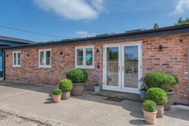 Peel Hall Retreat (OC-P30484)
